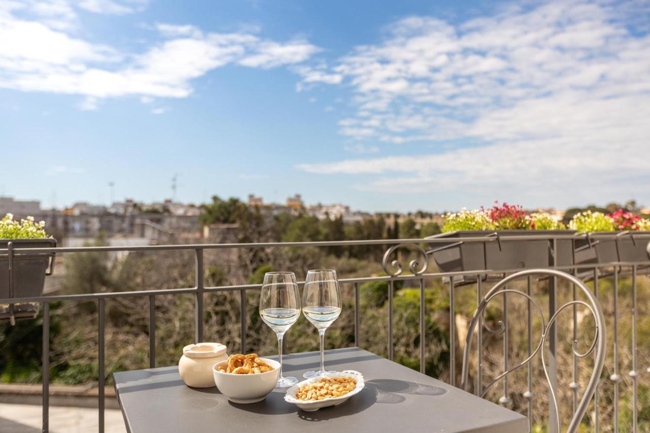 Dimora Le Tre Muse Guesthouse Lecce Kültér fotó