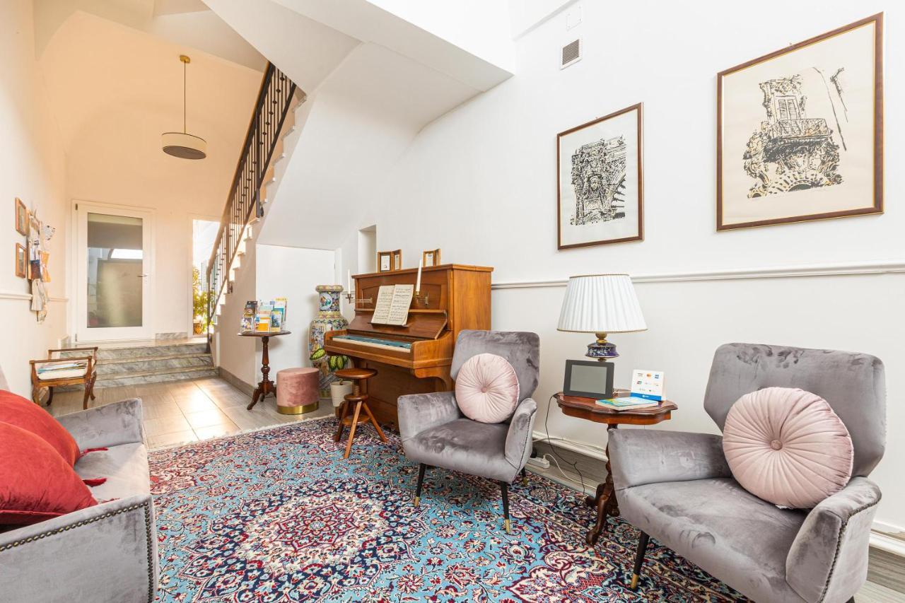 Dimora Le Tre Muse Guesthouse Lecce Kültér fotó