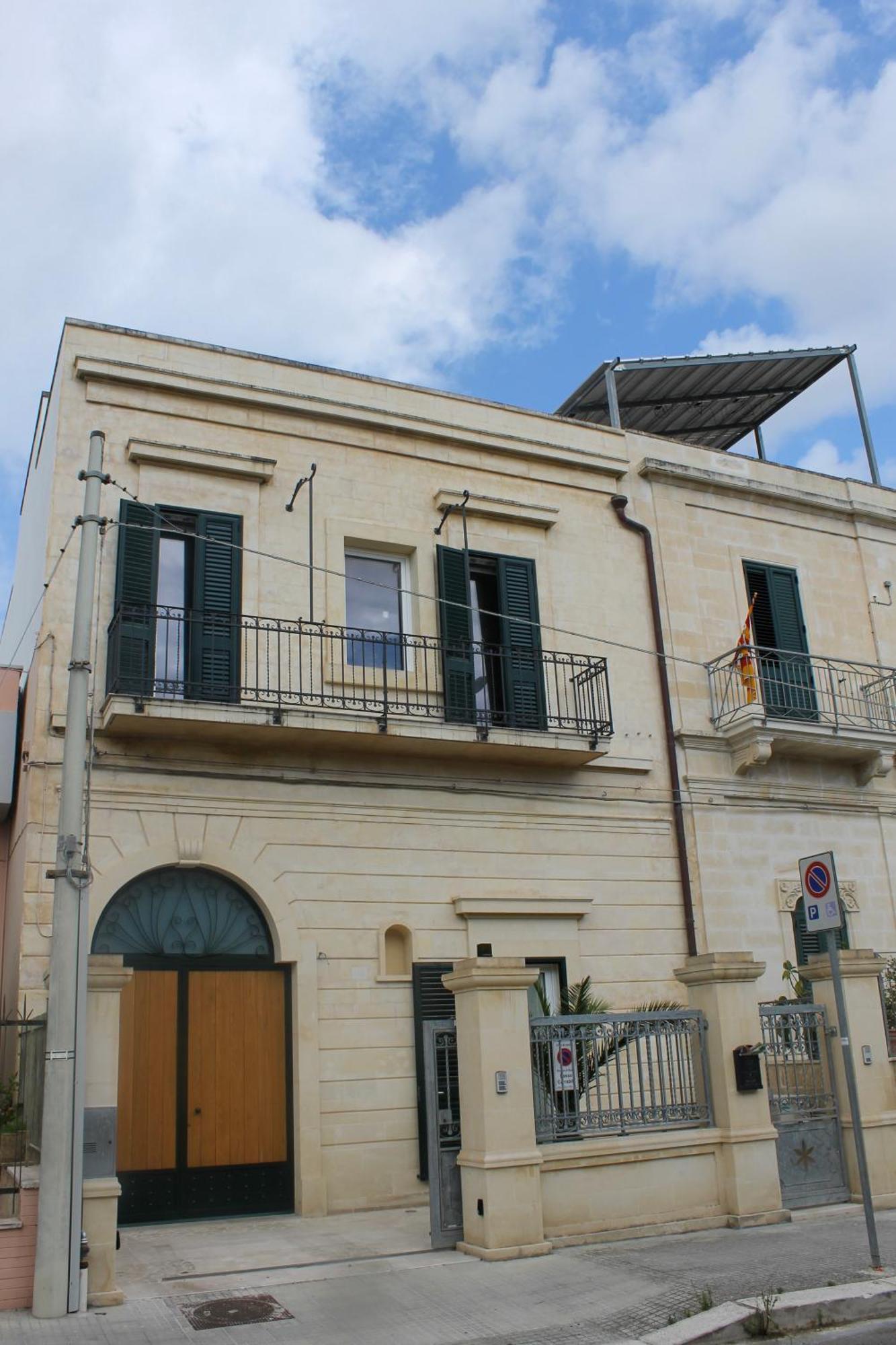 Dimora Le Tre Muse Guesthouse Lecce Kültér fotó