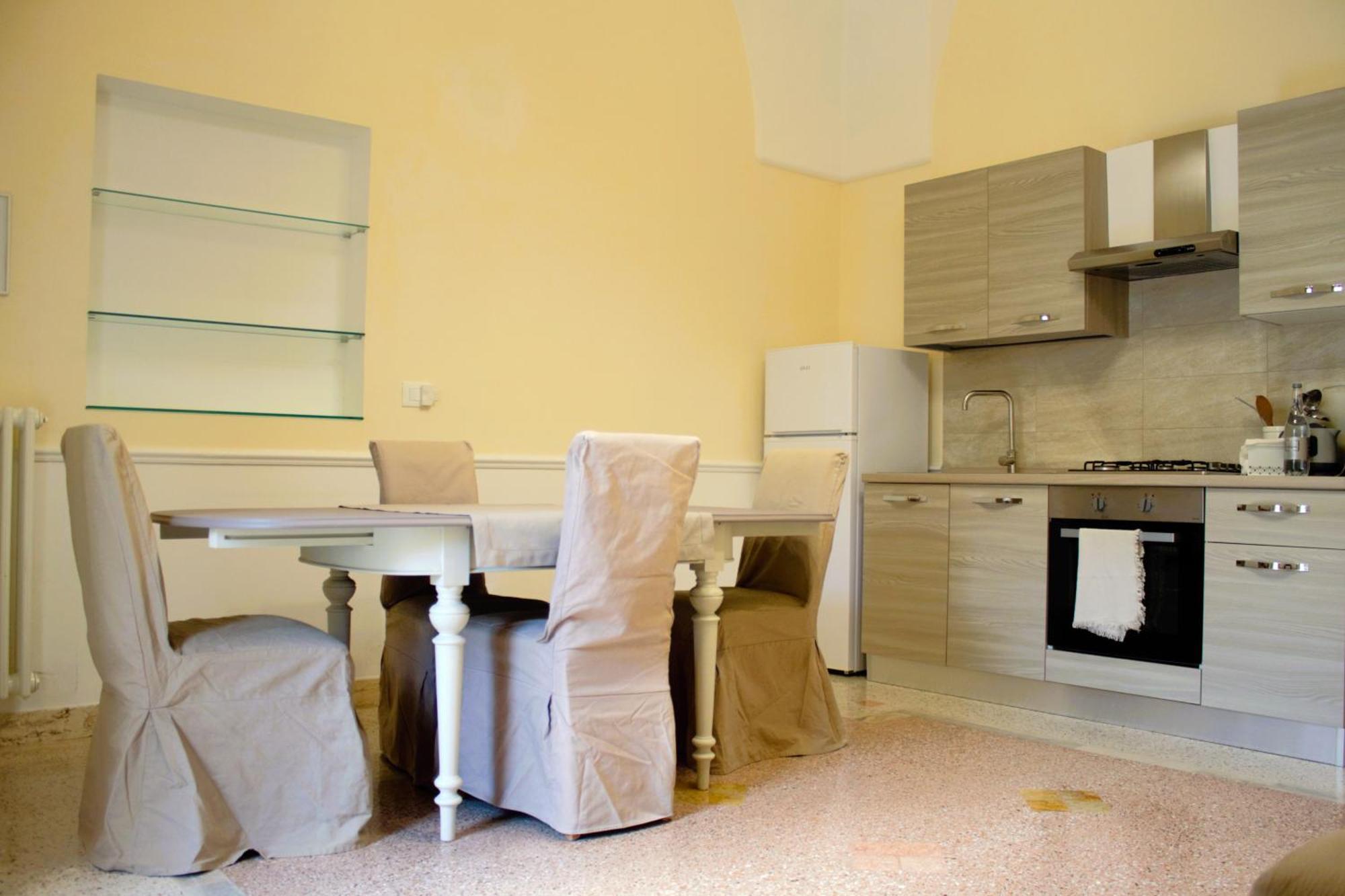 Dimora Le Tre Muse Guesthouse Lecce Kültér fotó