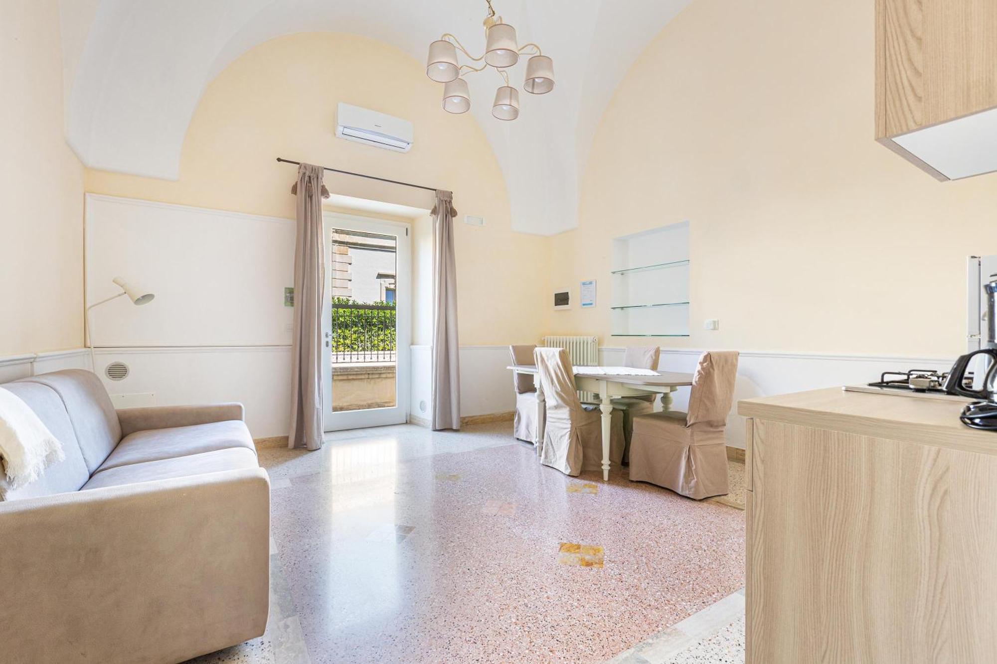 Dimora Le Tre Muse Guesthouse Lecce Kültér fotó