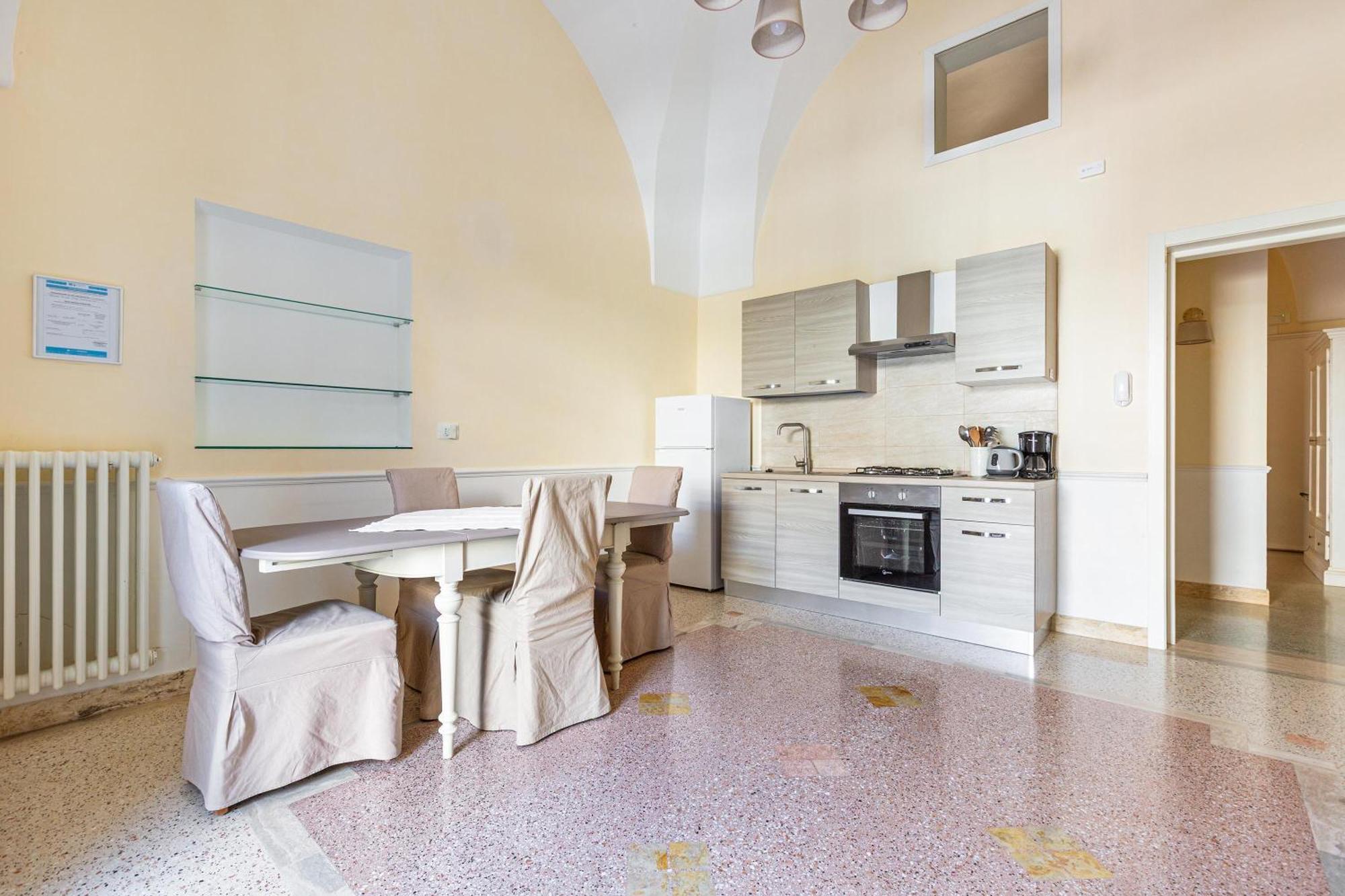 Dimora Le Tre Muse Guesthouse Lecce Kültér fotó